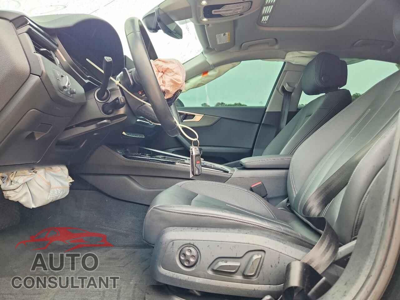 AUDI A4 2021 - WAUABAF47MA027241