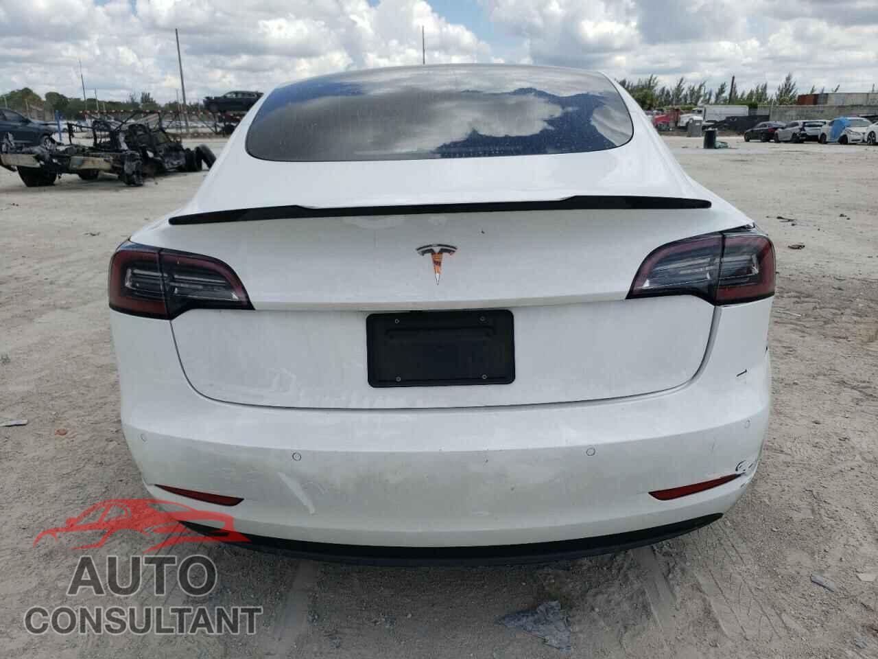 TESLA MODEL 3 2020 - 5YJ3E1EA6LF785877