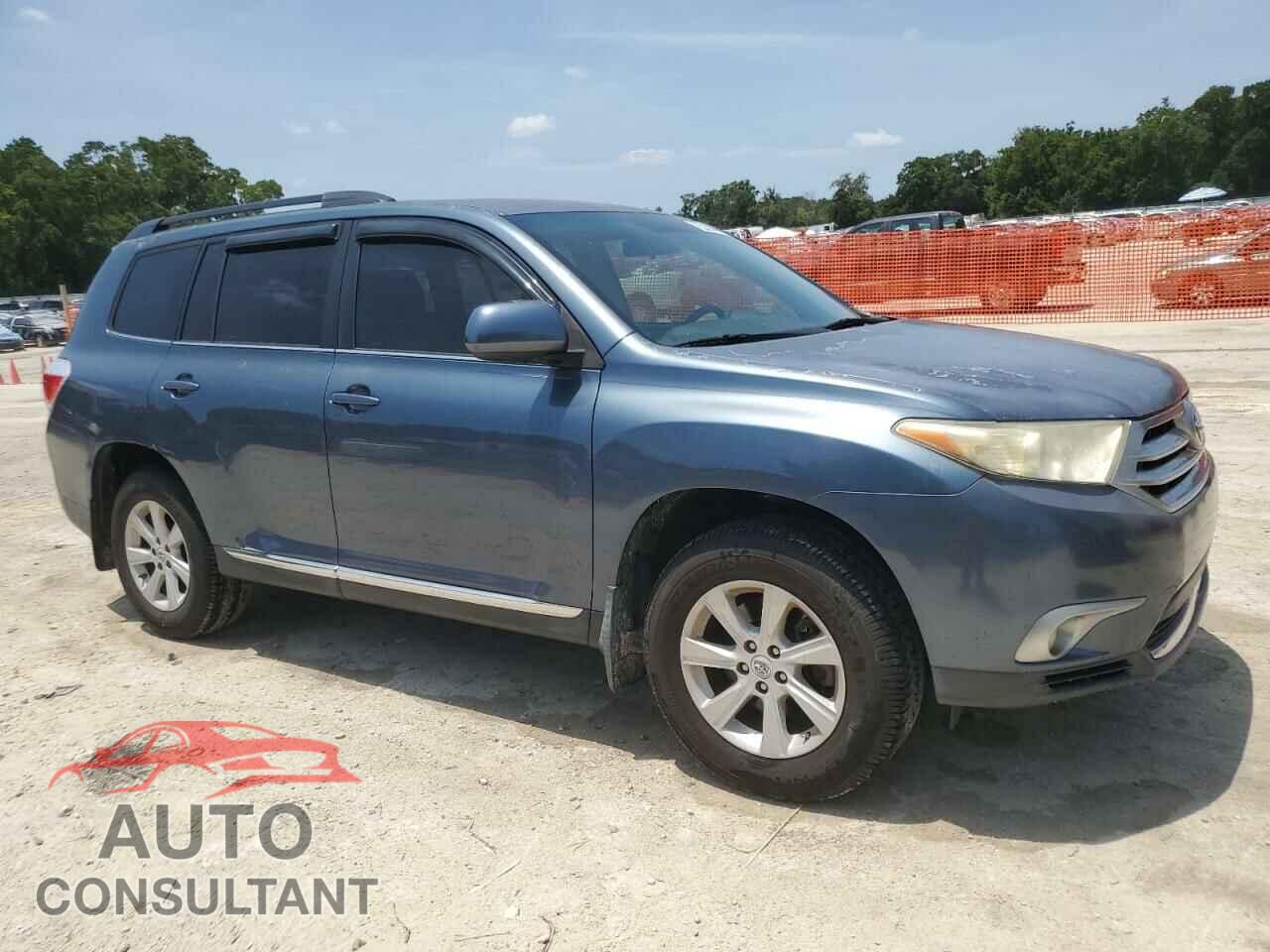 TOYOTA HIGHLANDER 2013 - 5TDZK3EH8DS123131