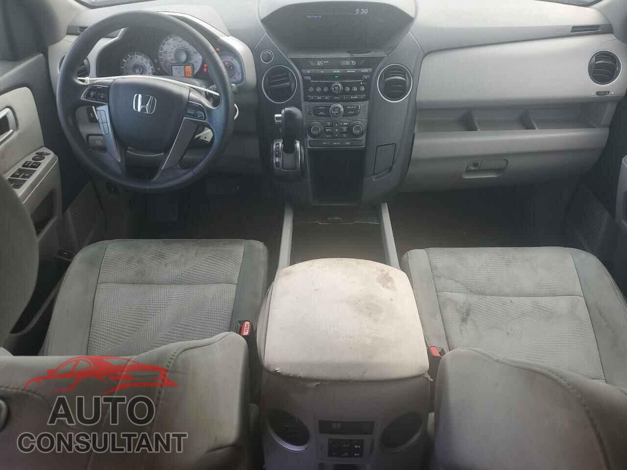 HONDA PILOT 2015 - 5FNYF3H27FB020863