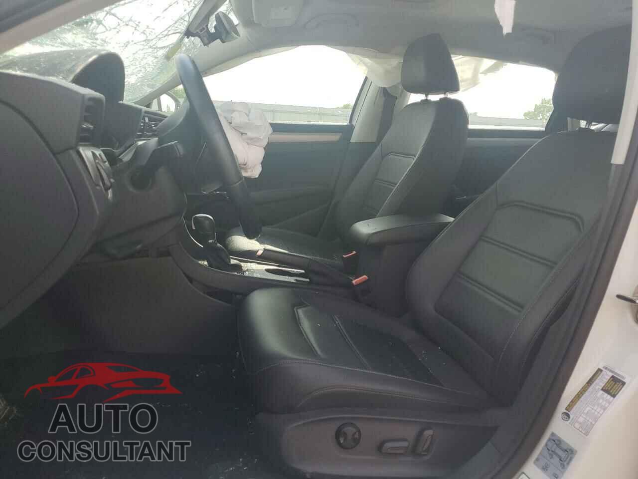 VOLKSWAGEN PASSAT 2020 - 1VWWA7A30LC012013