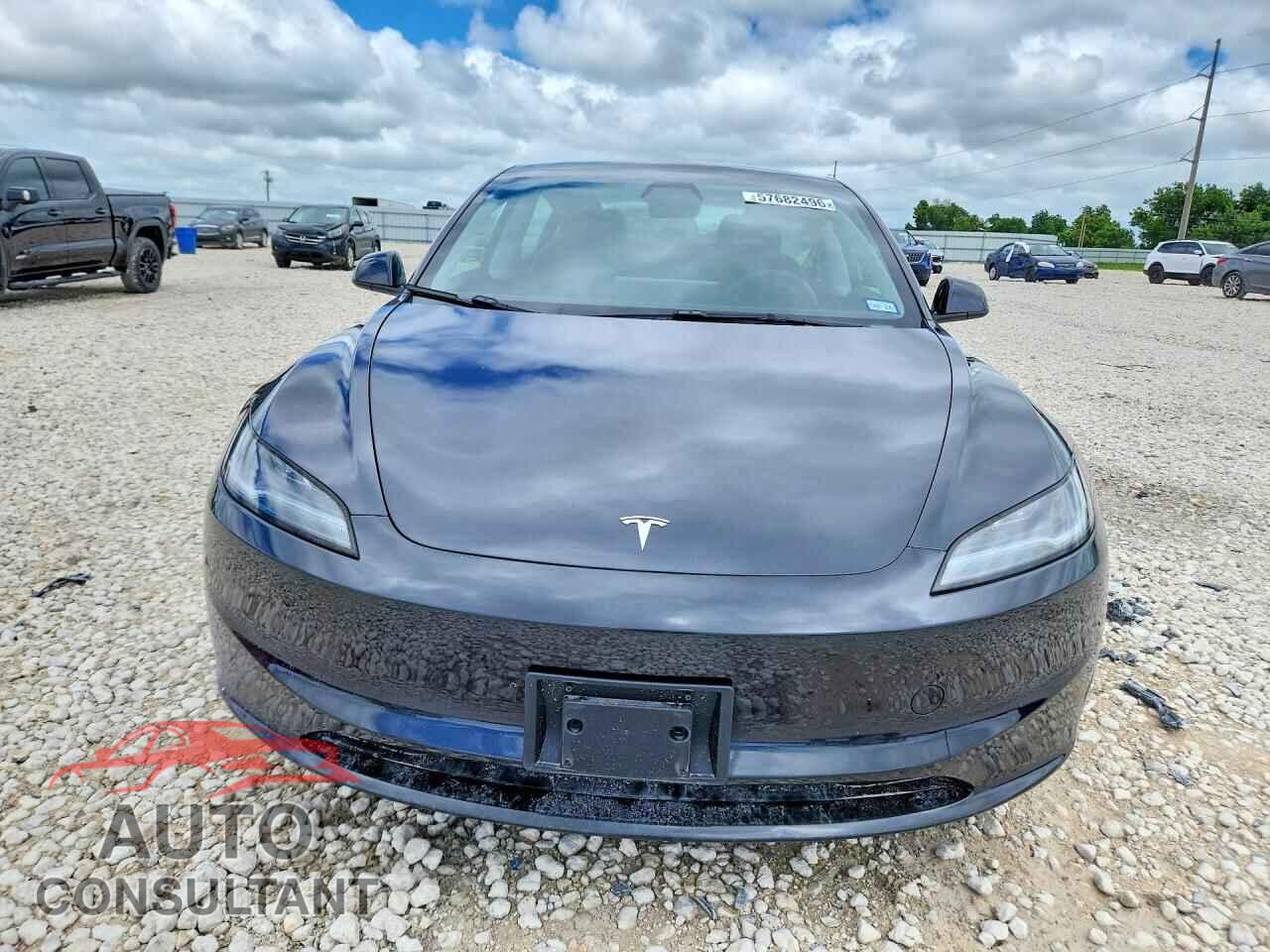TESLA MODEL 3 2024 - 5YJ3E1EA5RF836293
