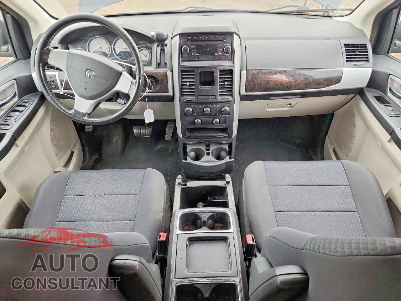DODGE CARAVAN 2010 - 2D4RN5D10AR219611