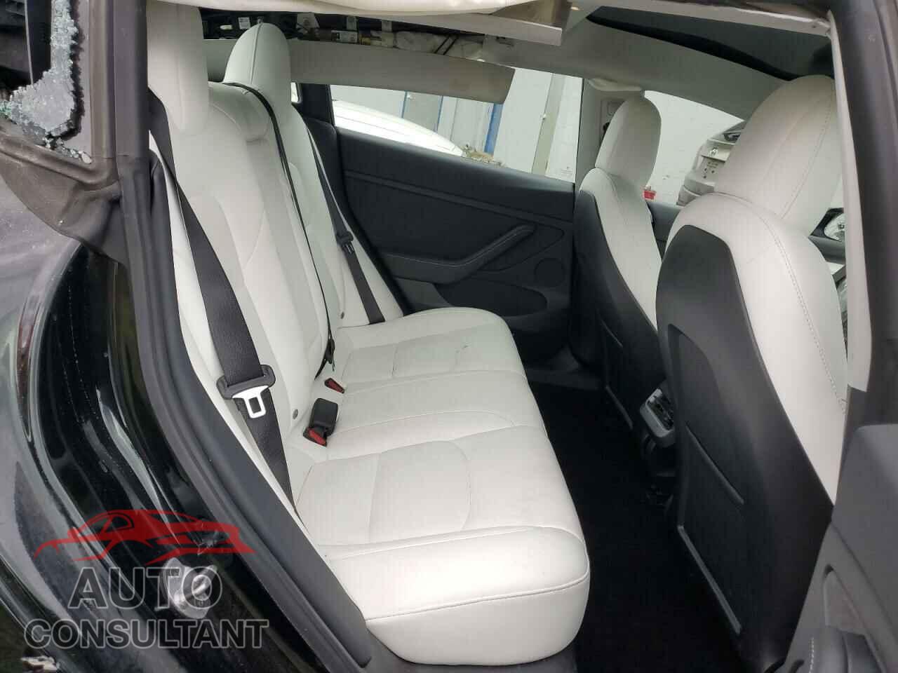 TESLA MODEL 3 2021 - 5YJ3E1EB6MF975642