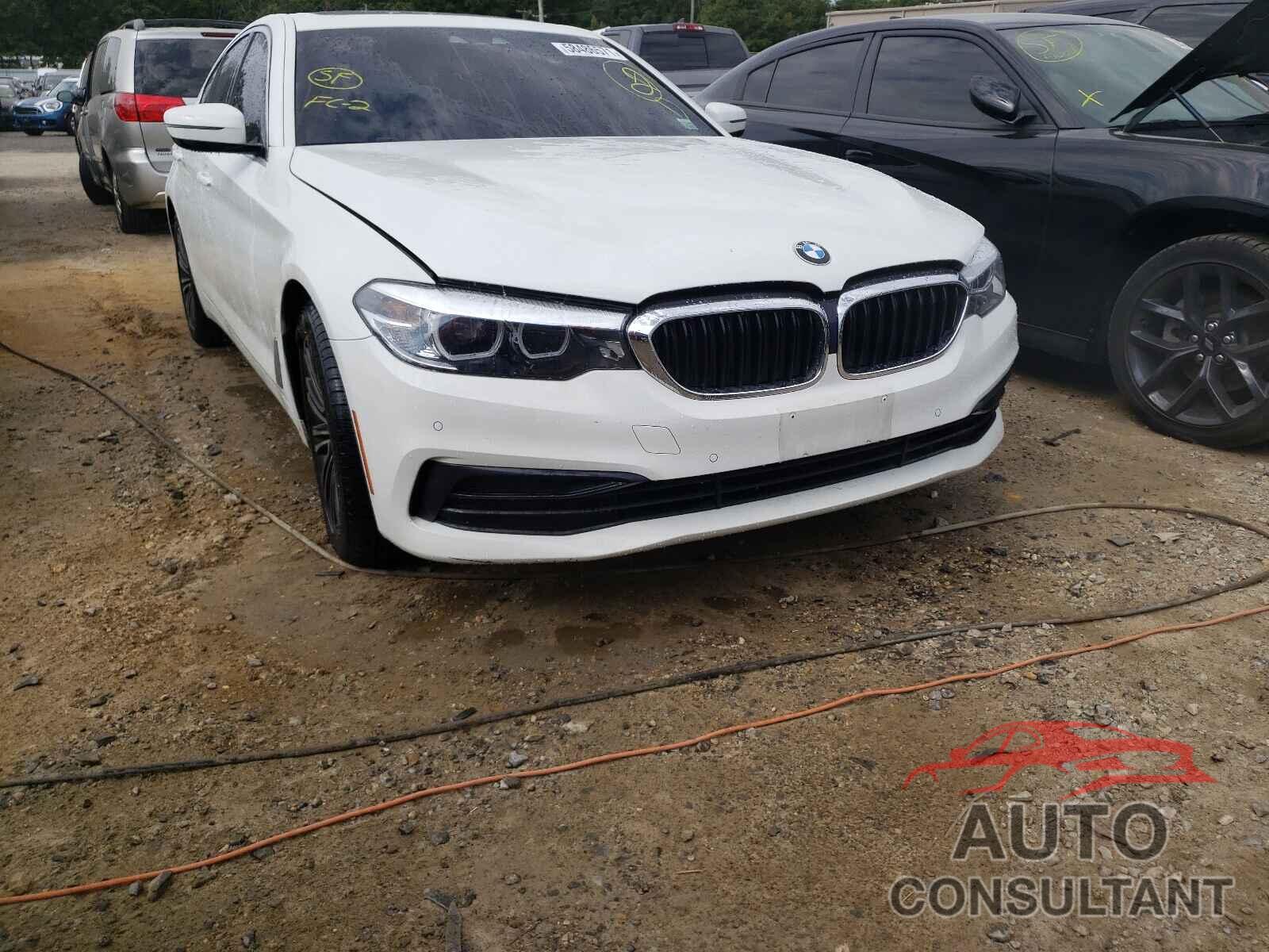 BMW 5 SERIES 2019 - WBAJA7C55KWW18476