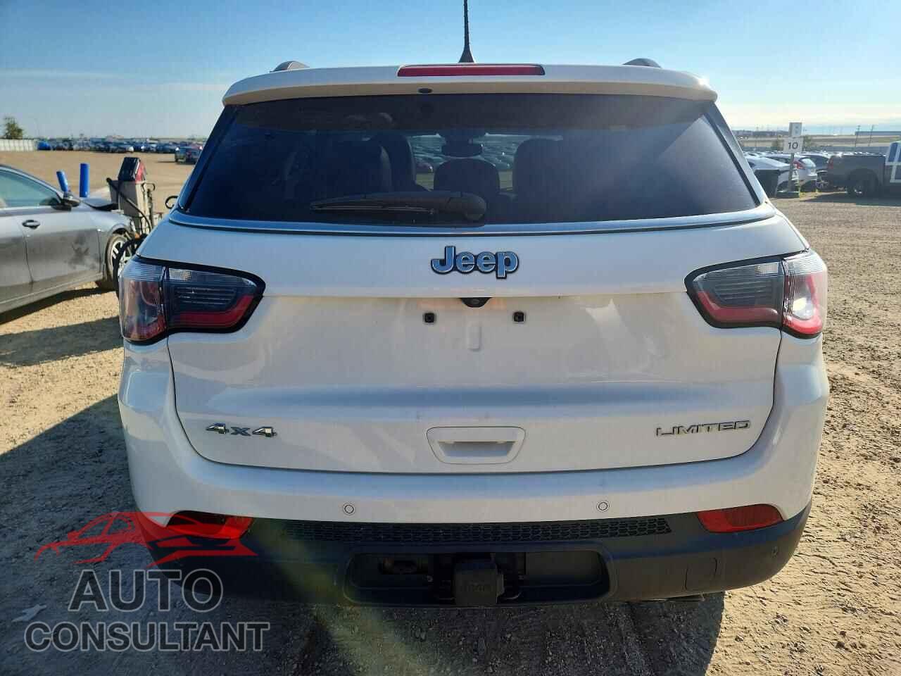 JEEP COMPASS 2018 - 3C4NJDCB4JT117768