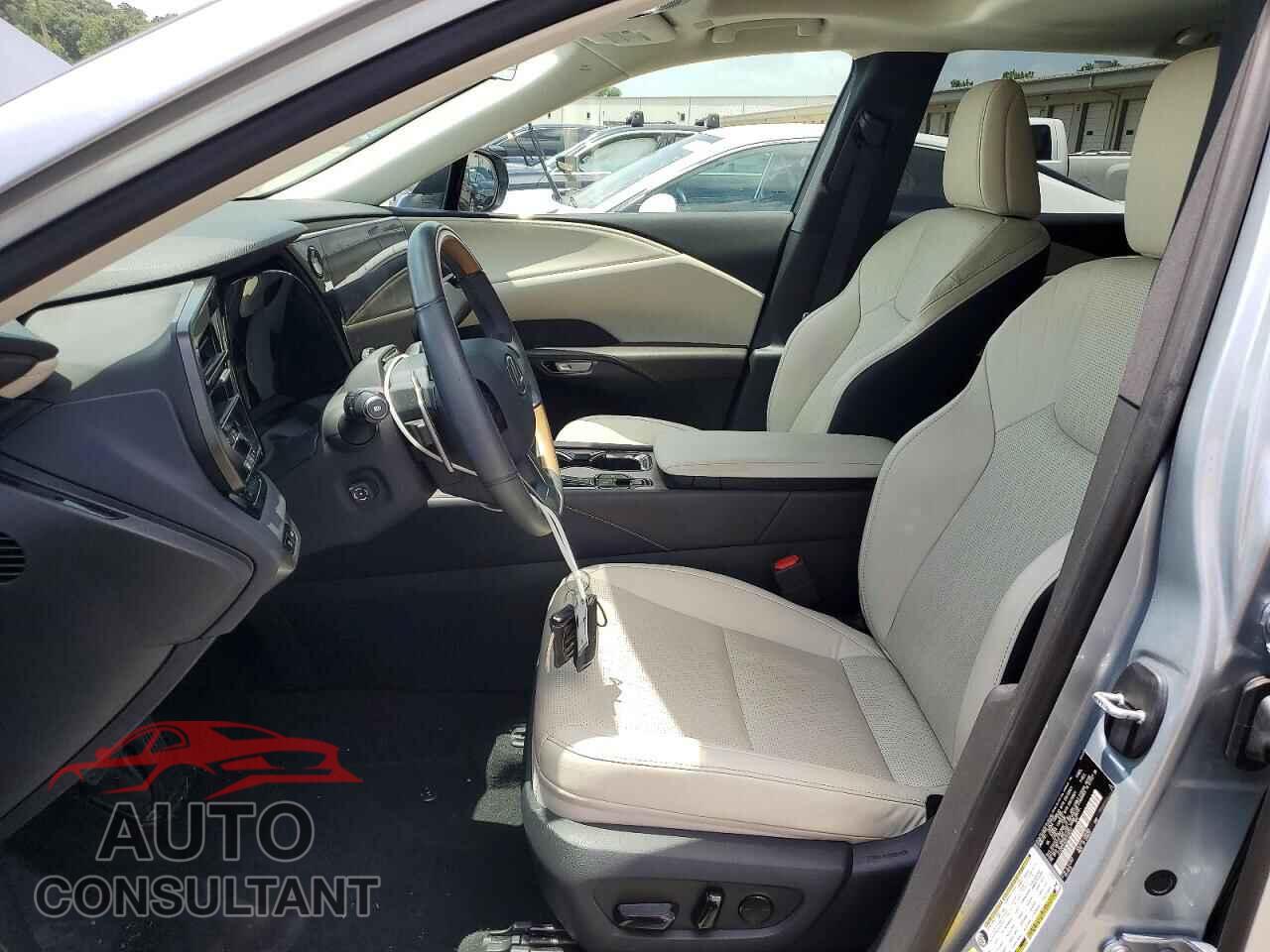 LEXUS UNKNOWN 2024 - 2T2BBMCA0RC039247