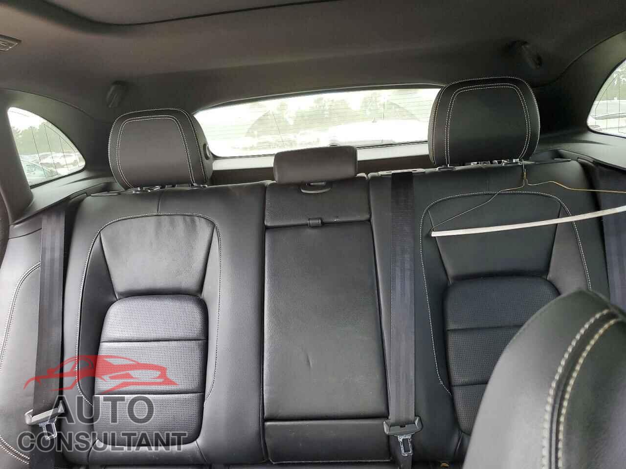 JAGUAR F-PACE 2018 - SADCM2FVXJA324234