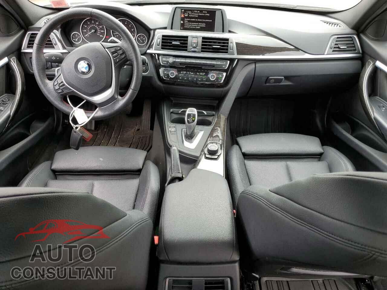BMW 3 SERIES 2016 - WBA8E3G56GNU03904