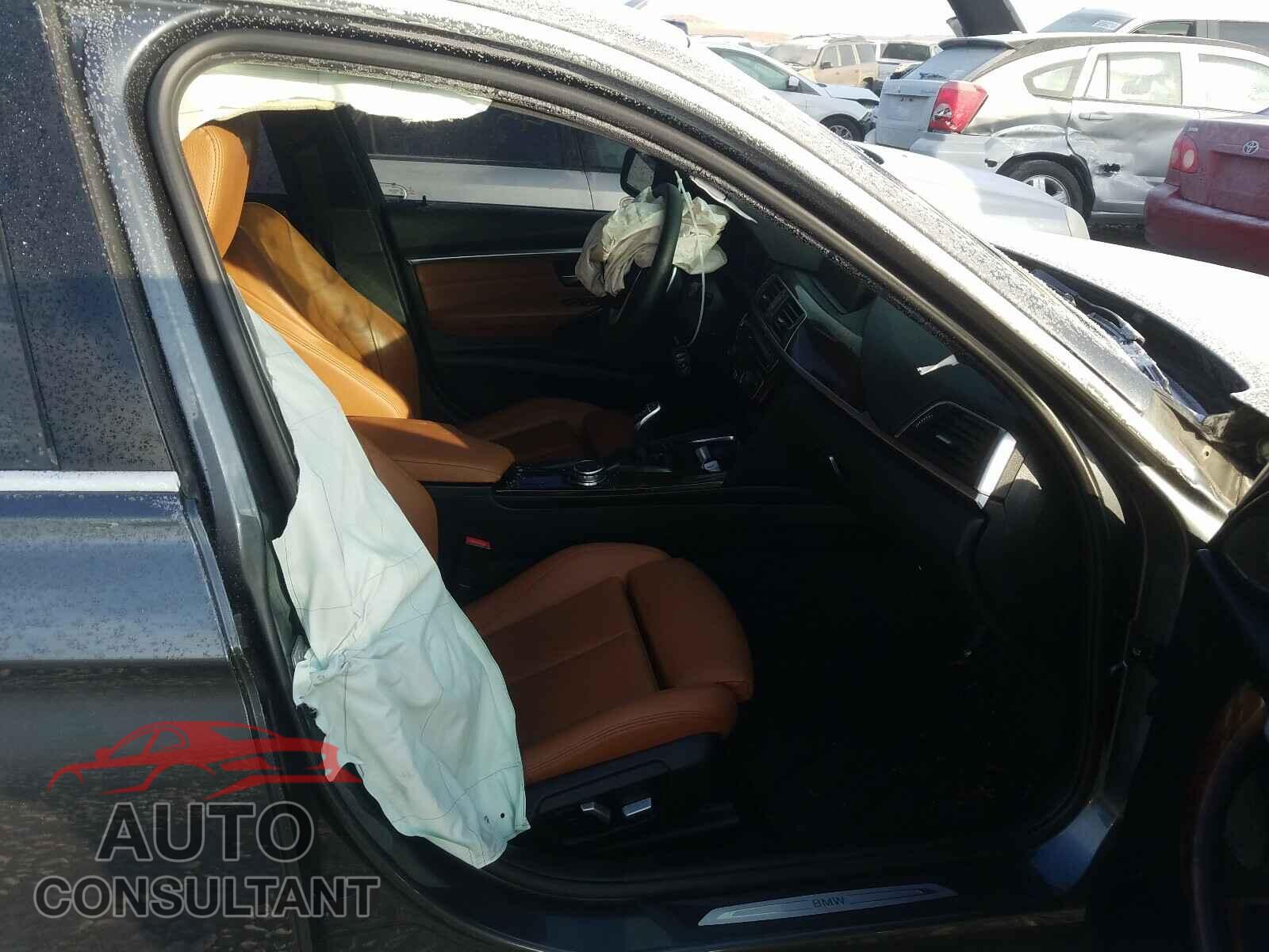 BMW 3 SERIES 2016 - WBA8B7G5XGNU36971