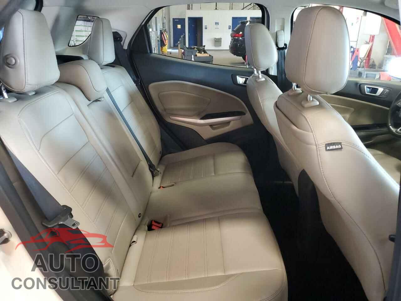 FORD ECOSPORT 2019 - MAJ6S3KL2KC300398
