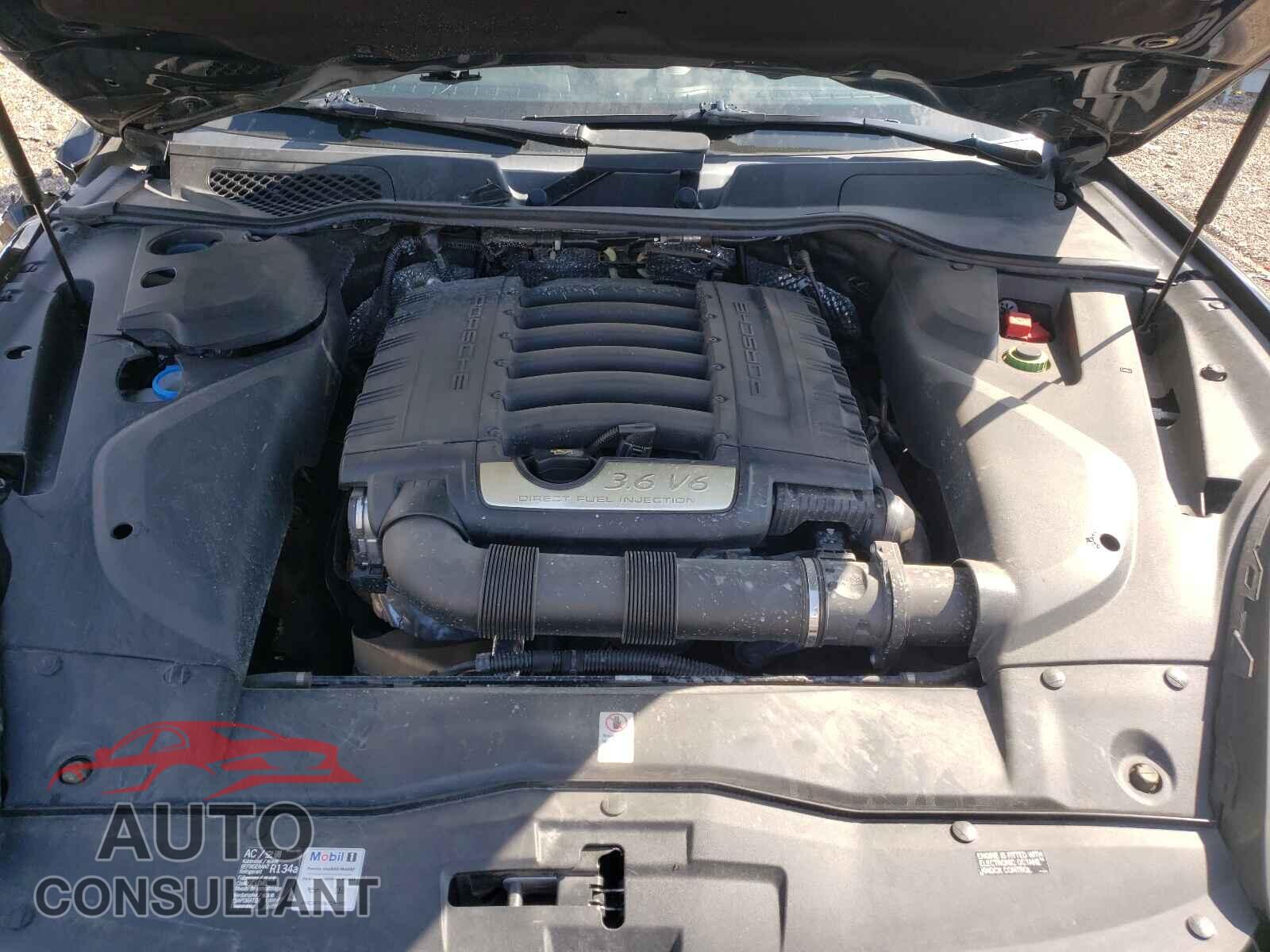 PORSCHE CAYENNE 2016 - WP1AA2A26GKA09702