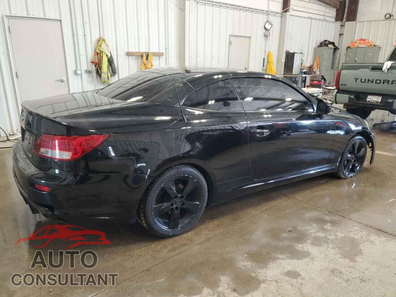 LEXUS IS 2010 - JTHFE2C2XA2504550