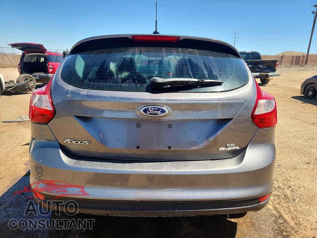 FORD FOCUS 2014 - 1FADP3K28EL458121