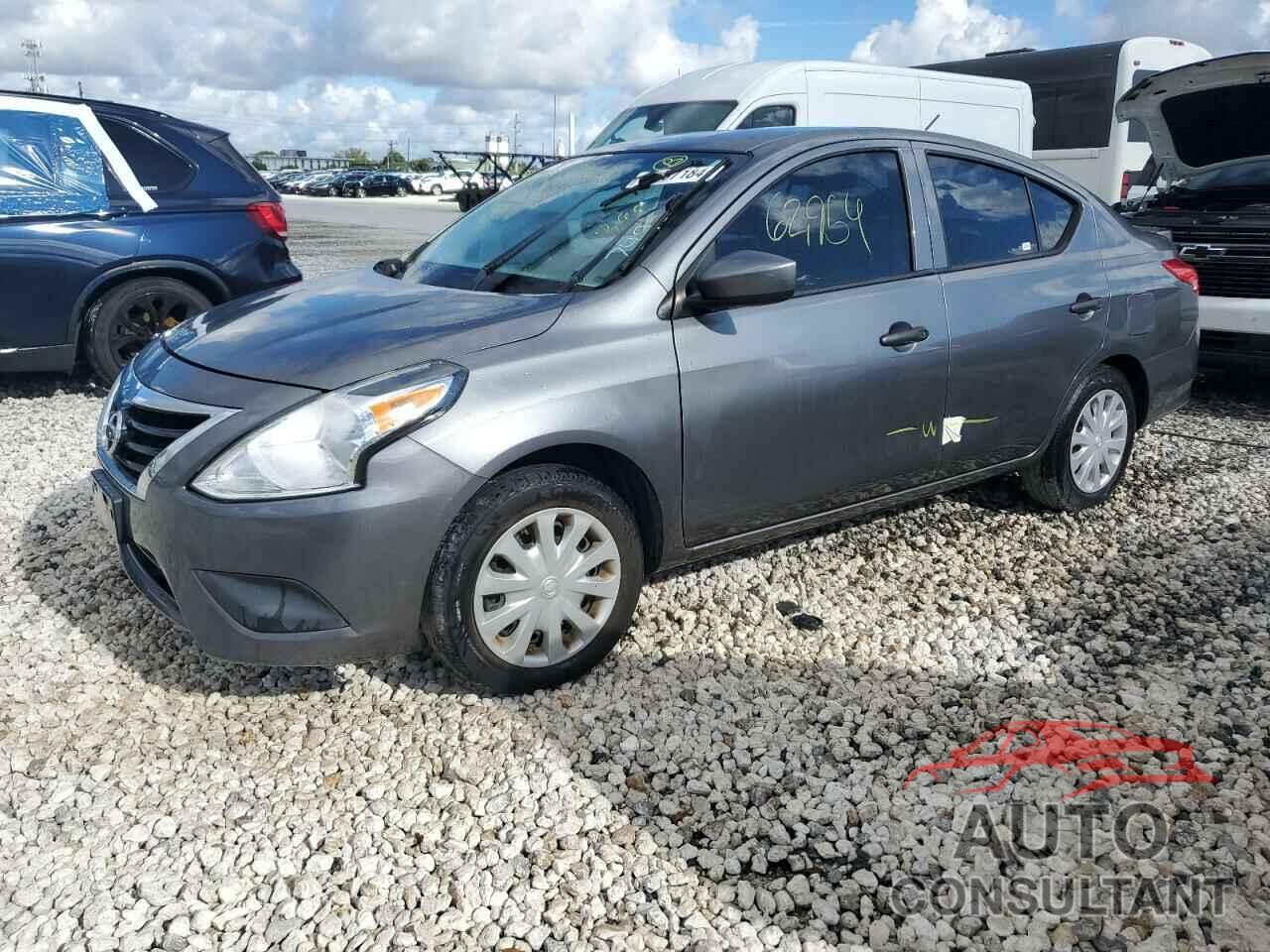 NISSAN VERSA 2018 - 3N1CN7AP0JL887495