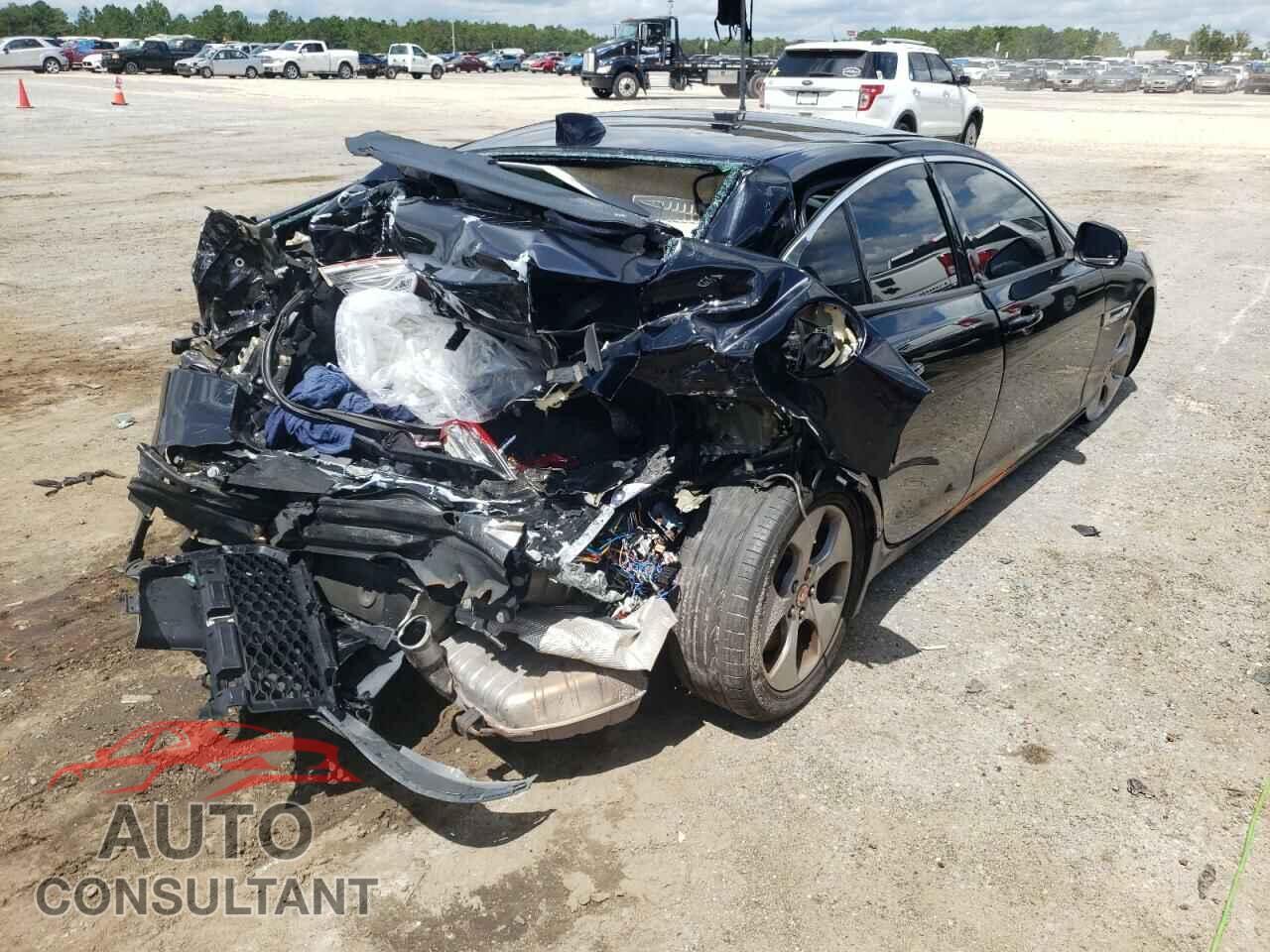 JAGUAR XE 2017 - SAJAR4BG3HA954146