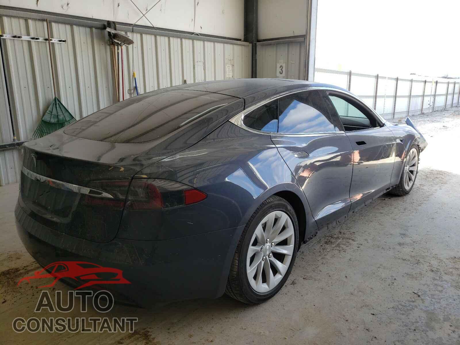 TESLA MODEL S 2017 - 5YJSA1E12HF211114