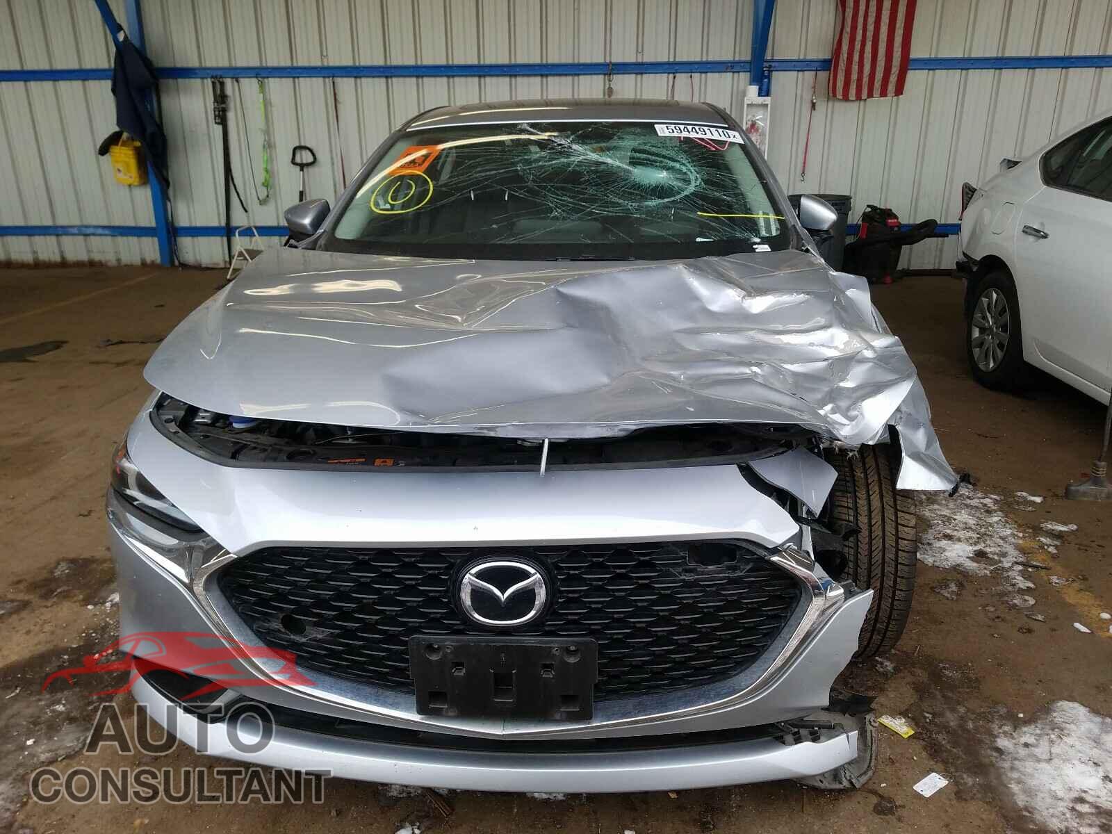MAZDA 3 2019 - JM1BPBEM5K1131501