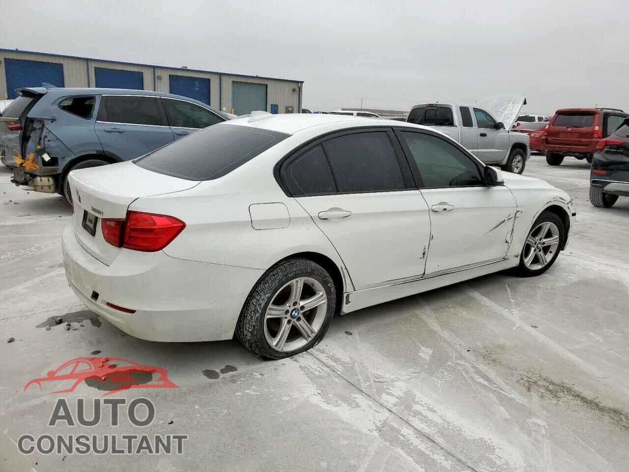 BMW 3 SERIES 2013 - WBA3A5G5XDNP24924