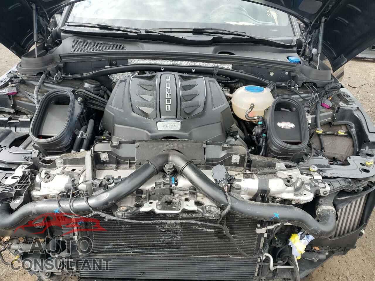 PORSCHE MACAN 2018 - WP1AG2A53JLB60488
