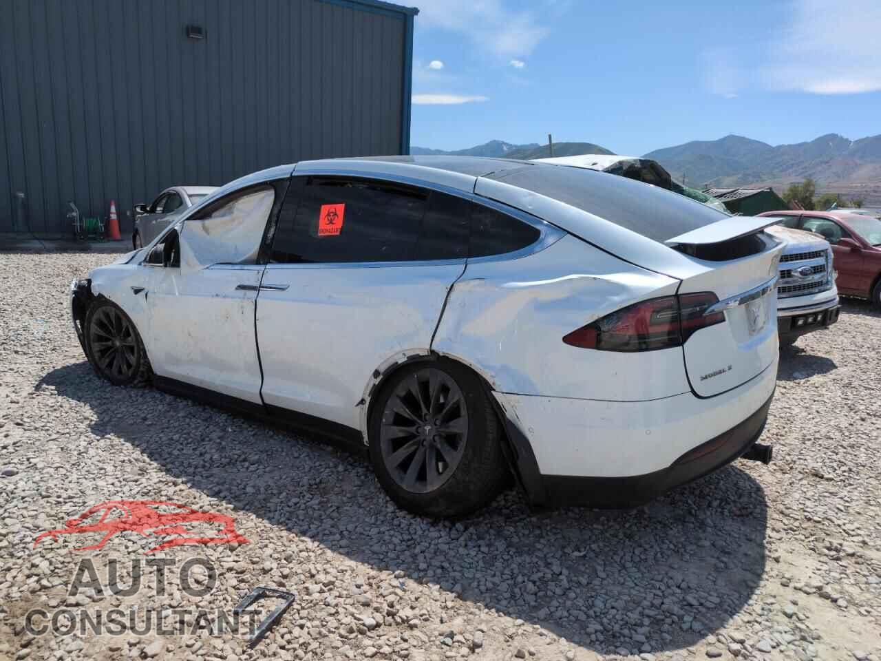 TESLA MODEL X 2018 - 5YJXCBE22JF118260