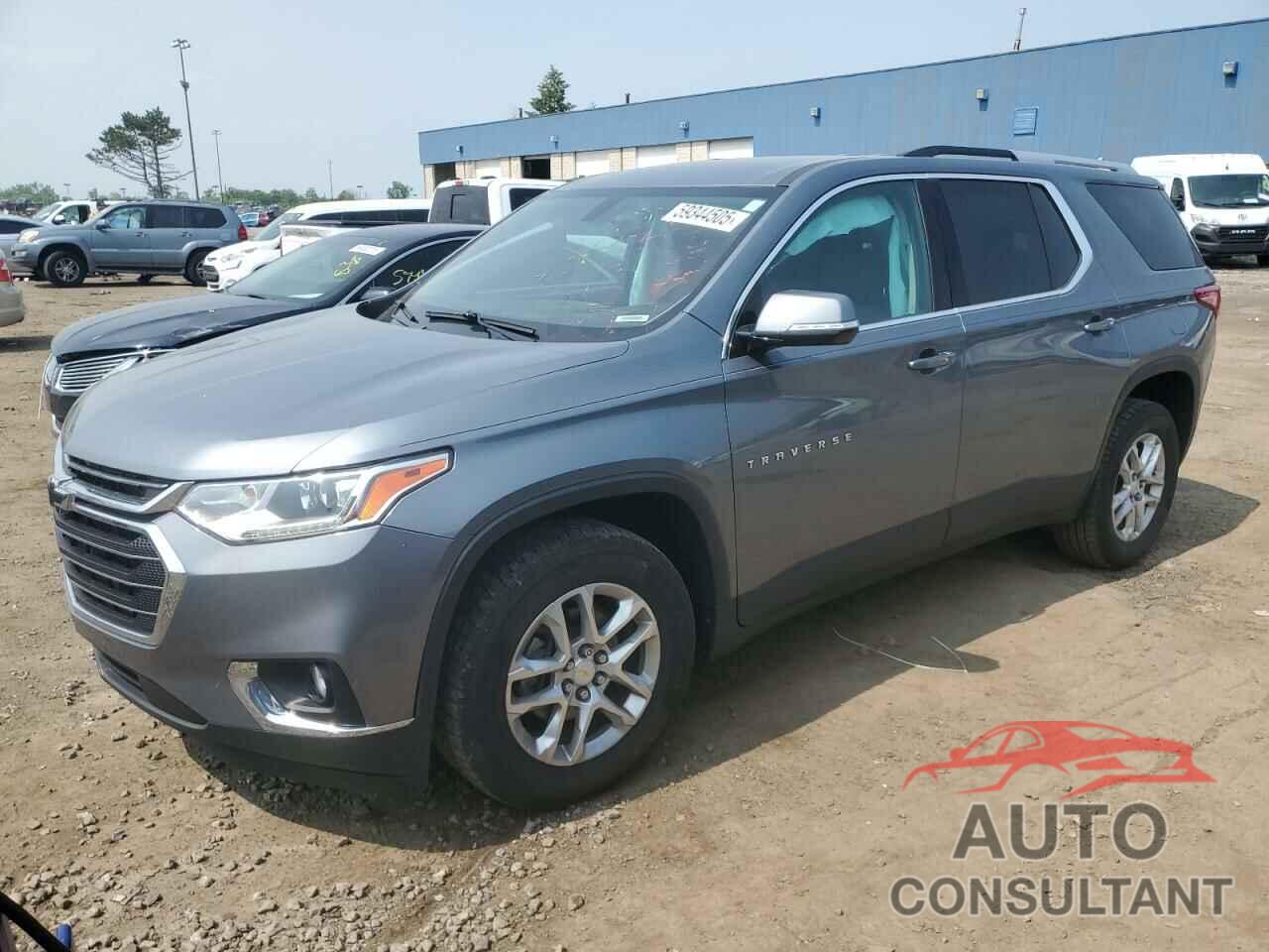 CHEVROLET TRAVERSE 2018 - 1GNERGKW8JJ135624