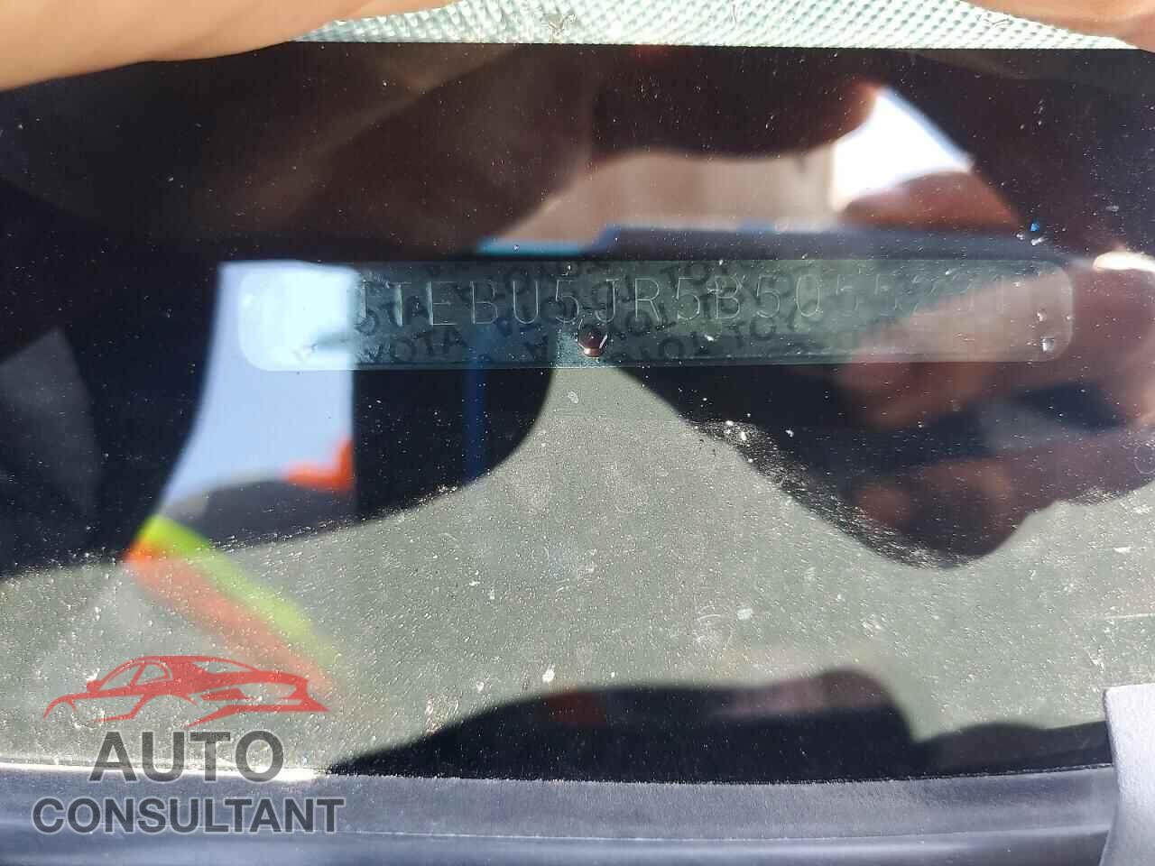TOYOTA 4RUNNER 2011 - JTEBU5JR5B5055231