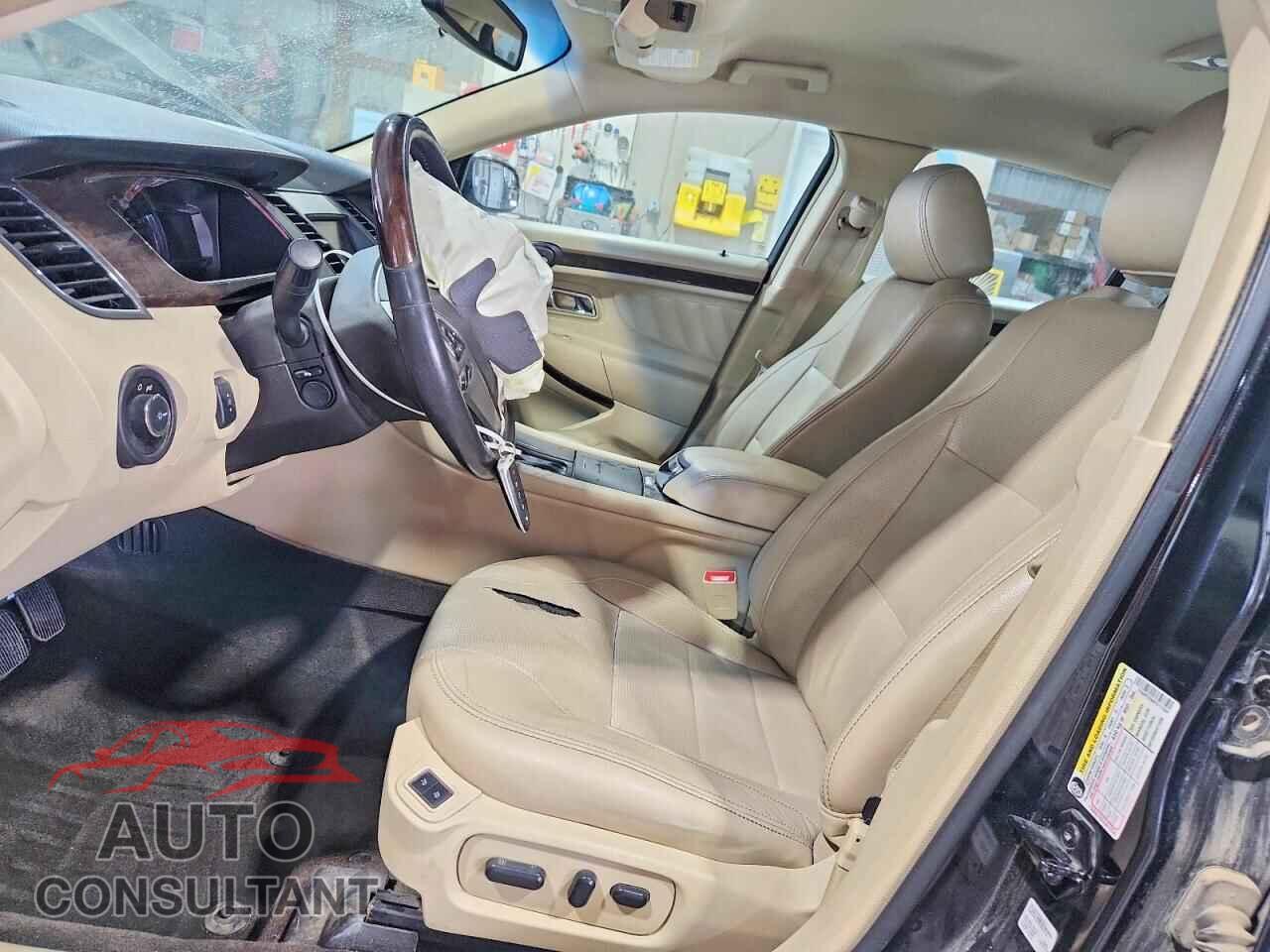 FORD TAURUS 2015 - 1FAHP2F86FG117594