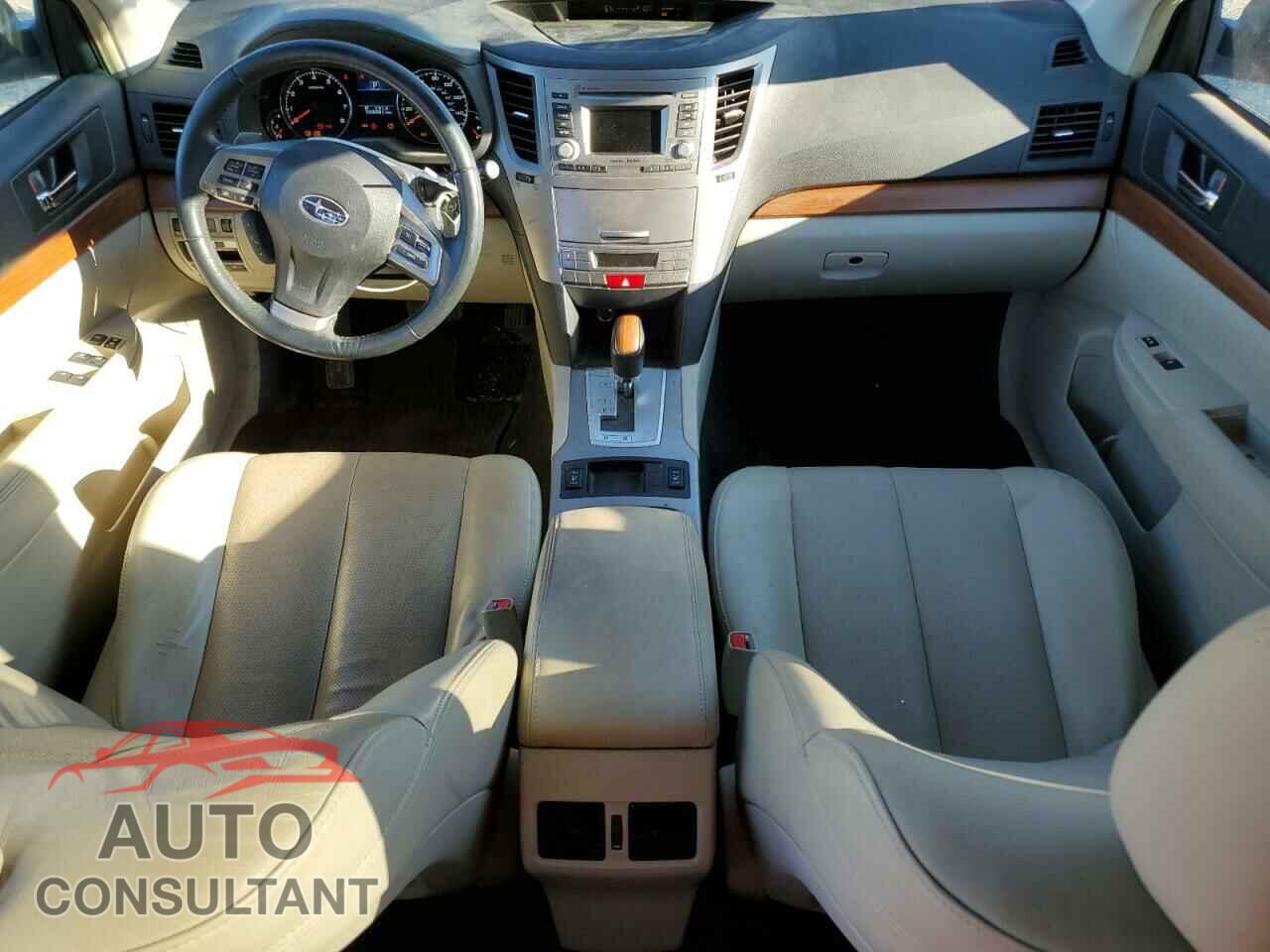 SUBARU OUTBACK 2014 - 4S4BRBKC8E3321819