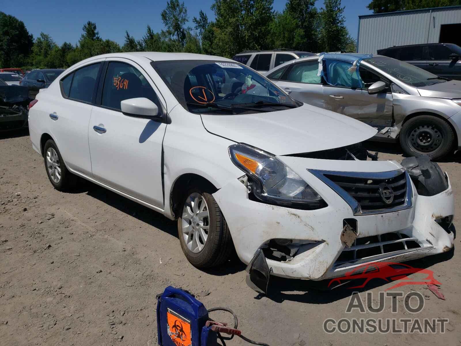 NISSAN VERSA 2018 - 3N1CN7AP7JL878650