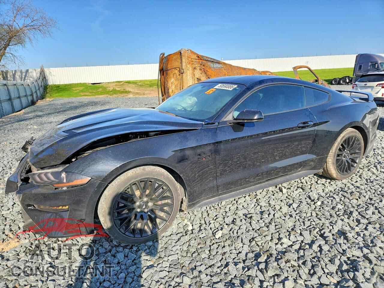 FORD MUSTANG 2018 - 1FA6P8CF3J5183831