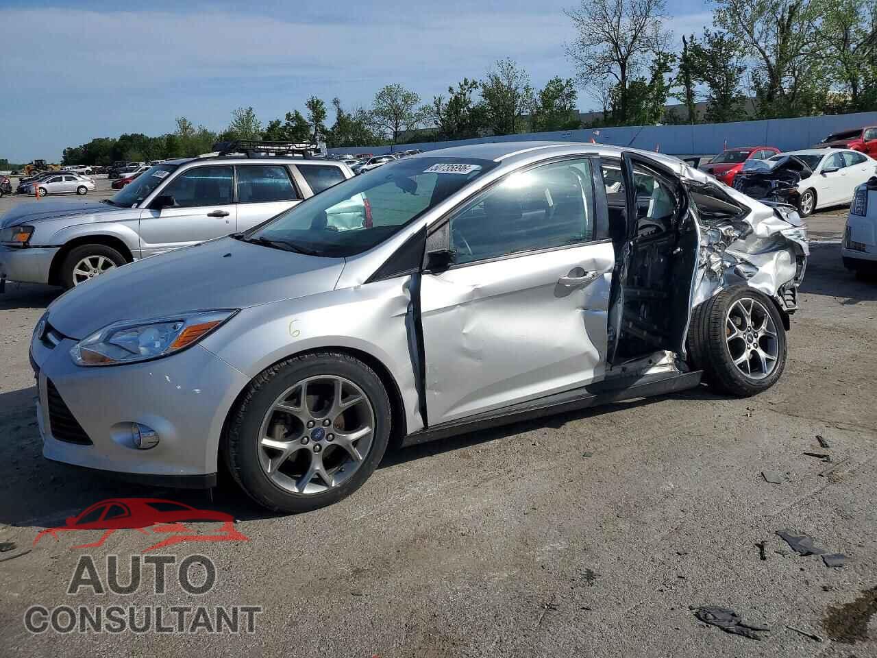 FORD FOCUS 2014 - 1FADP3F22EL218850