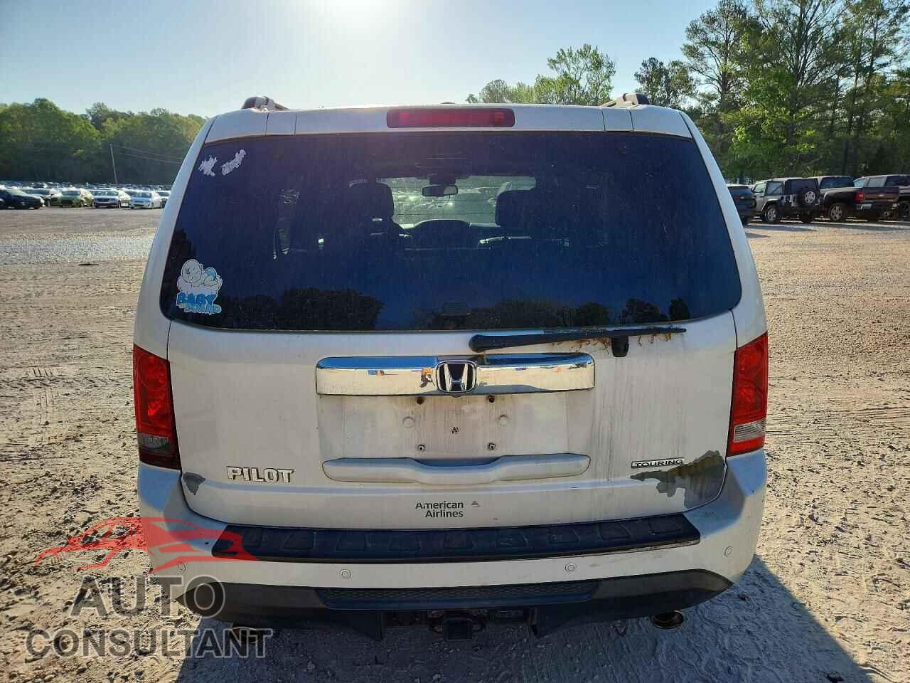 HONDA PILOT 2013 - 5FNYF3H94DB012861