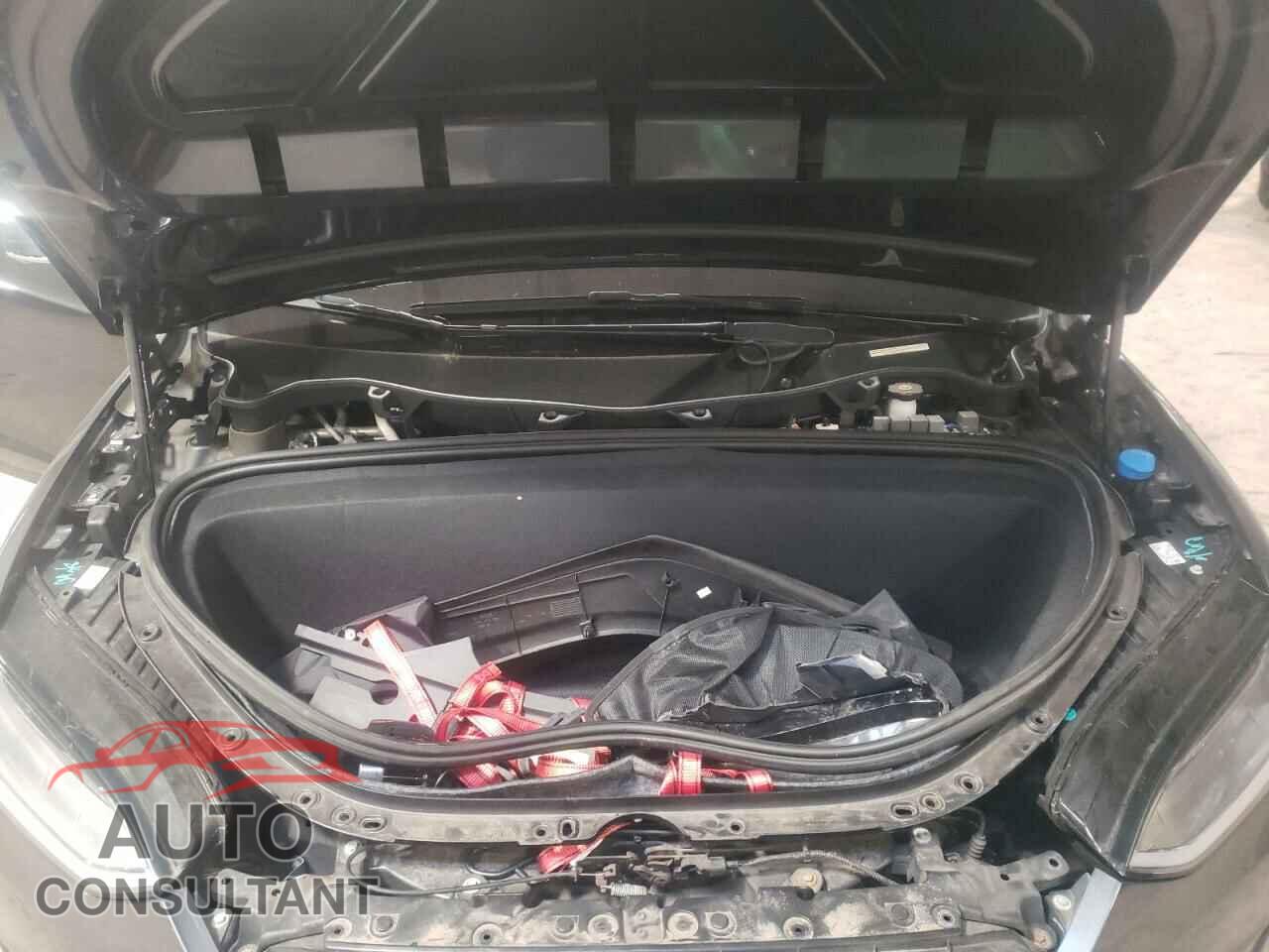 TESLA MODEL X 2017 - 5YJXCBE22HF041979