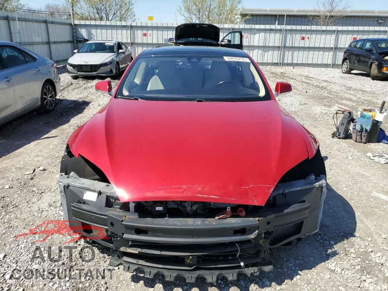 TESLA MODEL S 2014 - 5YJSA1S12EFP65799