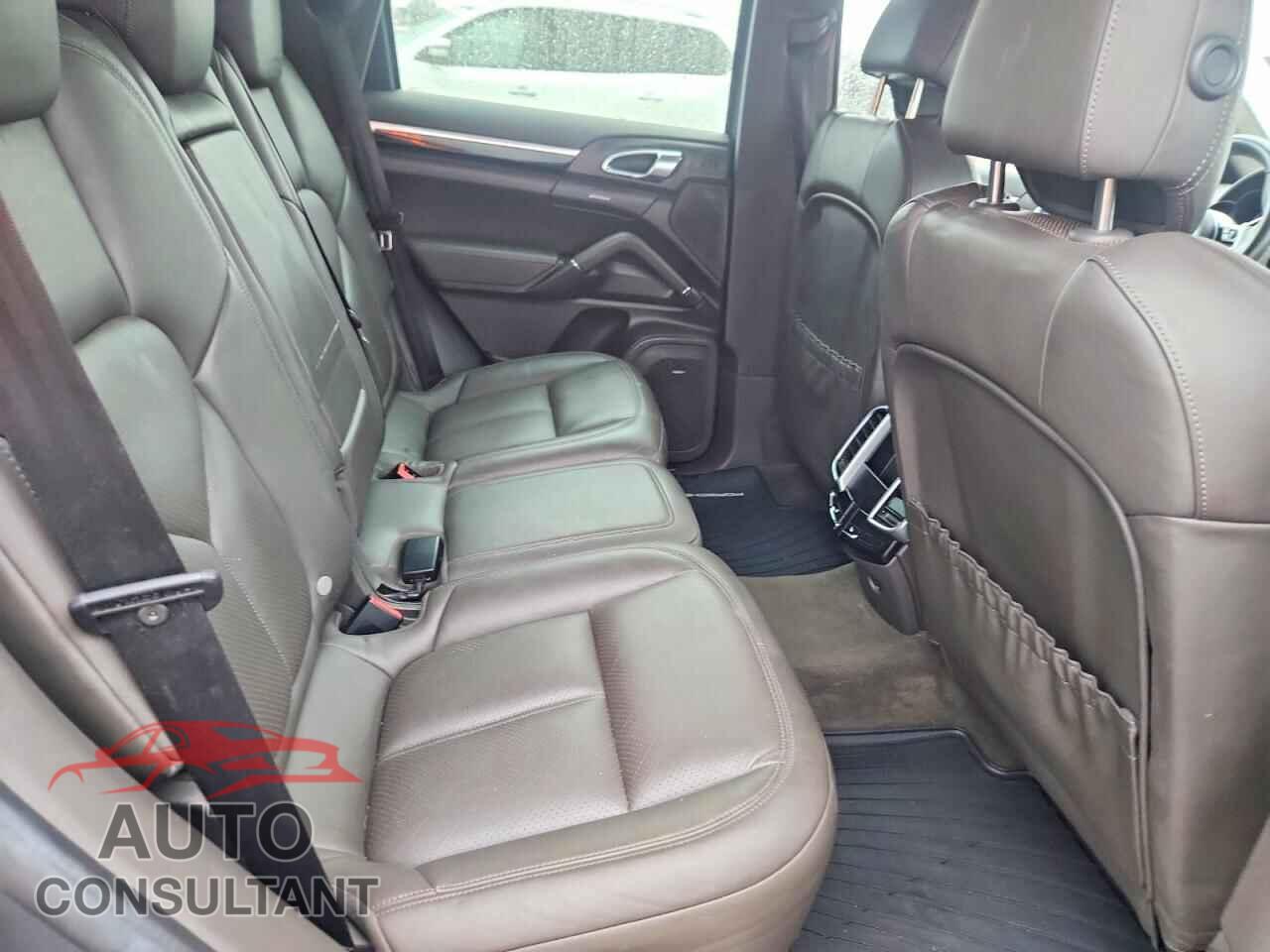 PORSCHE CAYENNE 2017 - WP1AA2A29HKA89076