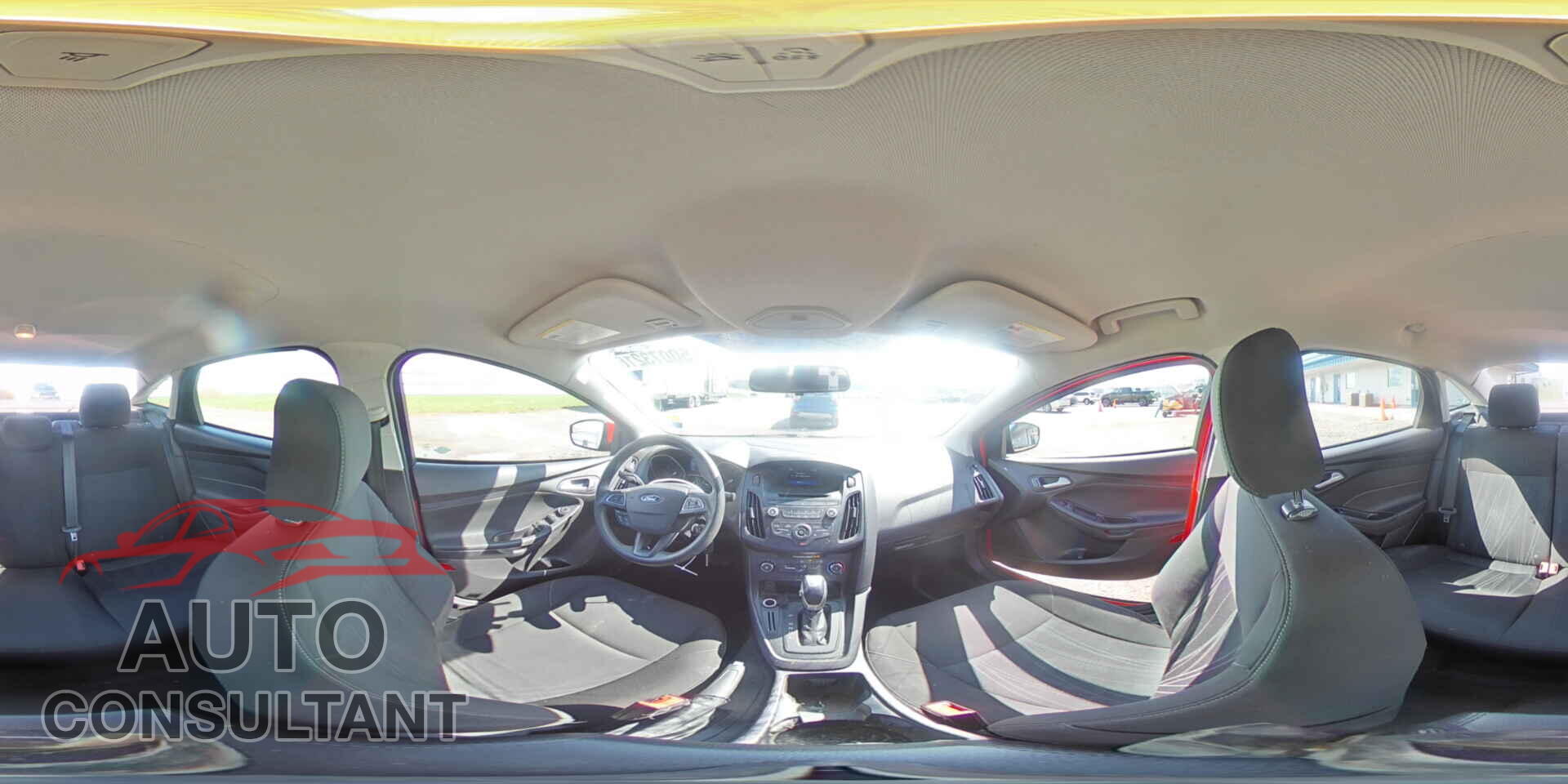 FORD FOCUS 2015 - 1FADP3F21FL270343