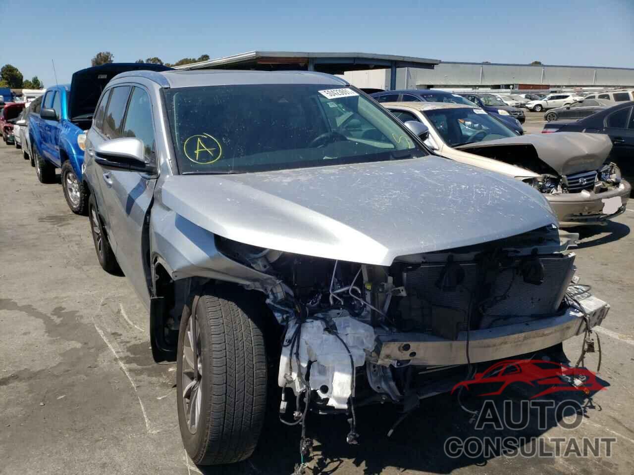 TOYOTA HIGHLANDER 2018 - 5TDJZRFH7JS537507