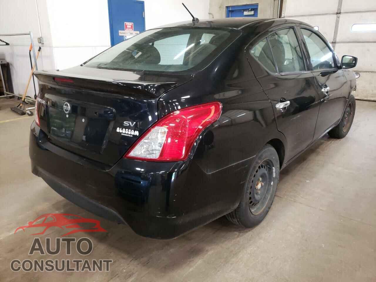 NISSAN VERSA 2017 - 3N1CN7AP7HL843536