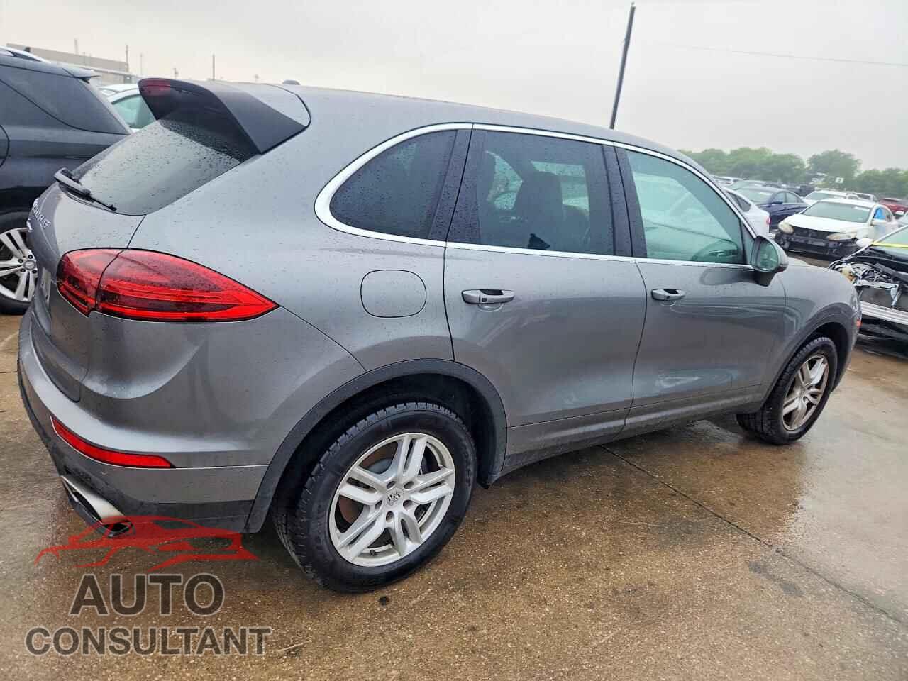 PORSCHE CAYENNE 2017 - WP1AA2A29HKA89076