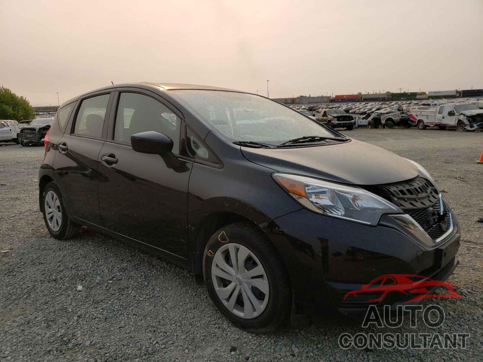 NISSAN VERSA 2018 - 3N1CE2CP5JL352856