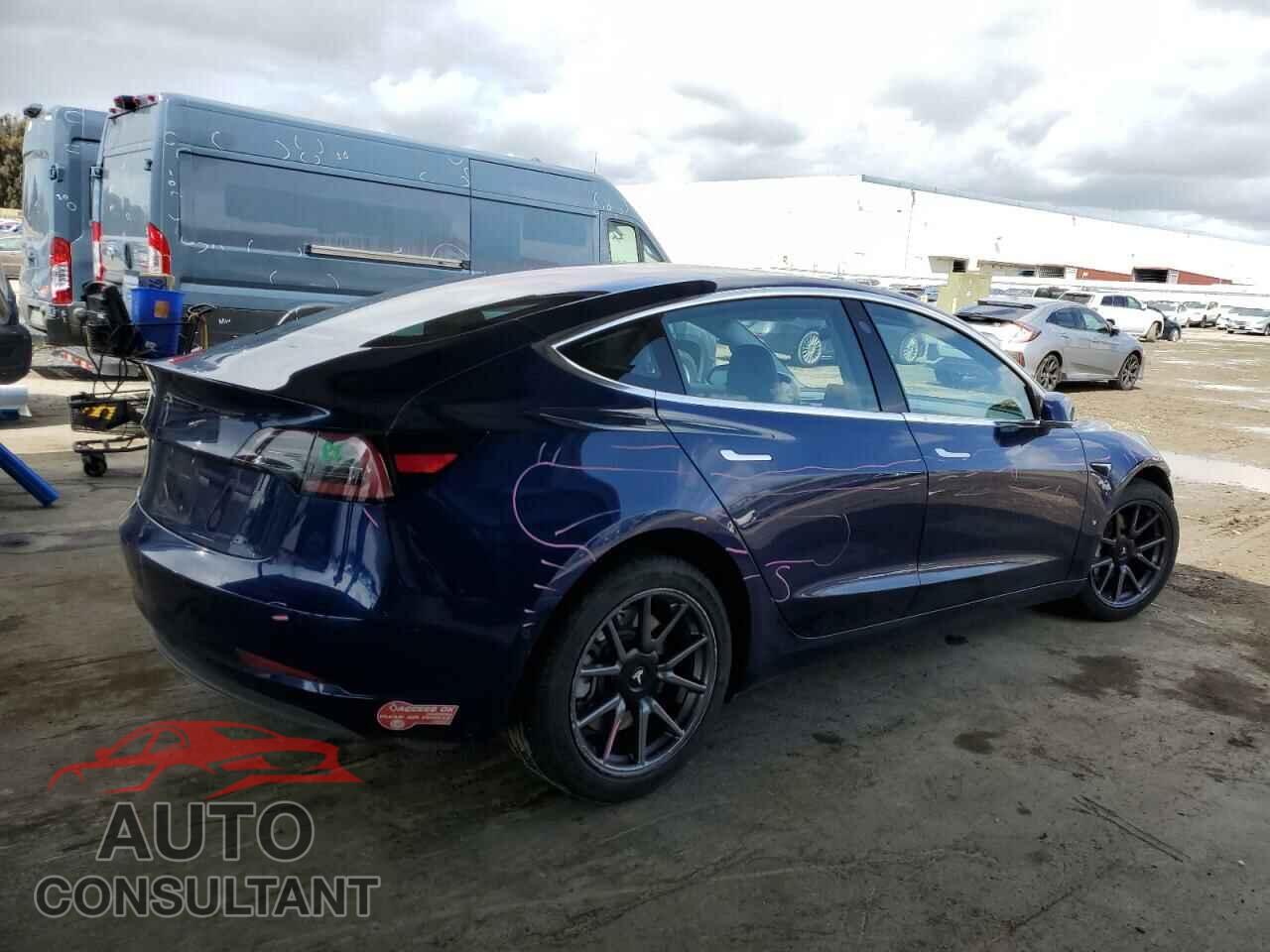 TESLA MODEL 3 2018 - 5YJ3E1EA1JF034666