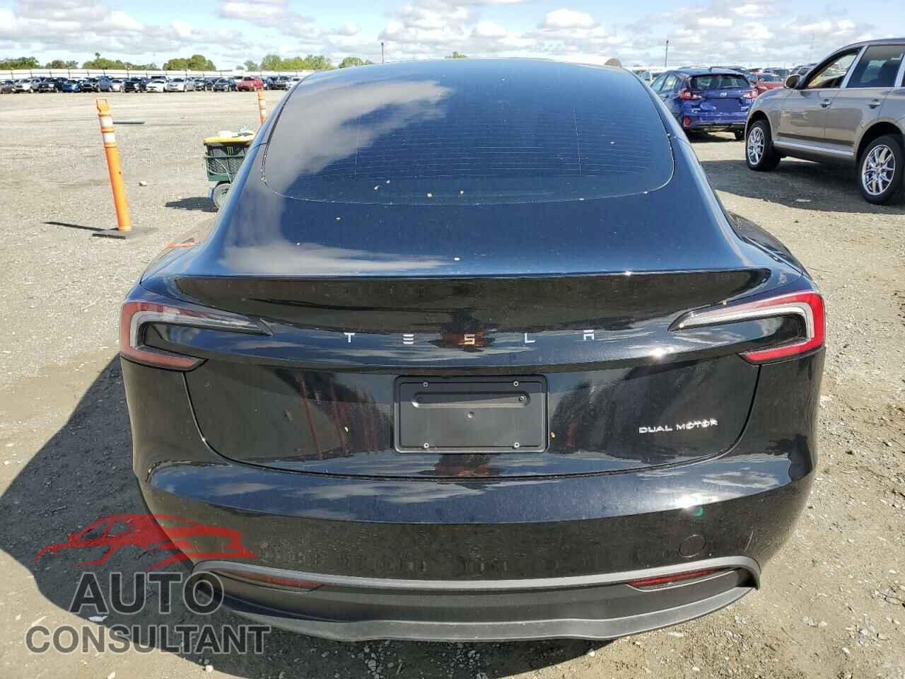 TESLA MODEL 3 2025 - 5YJ3E1EB9SF875516