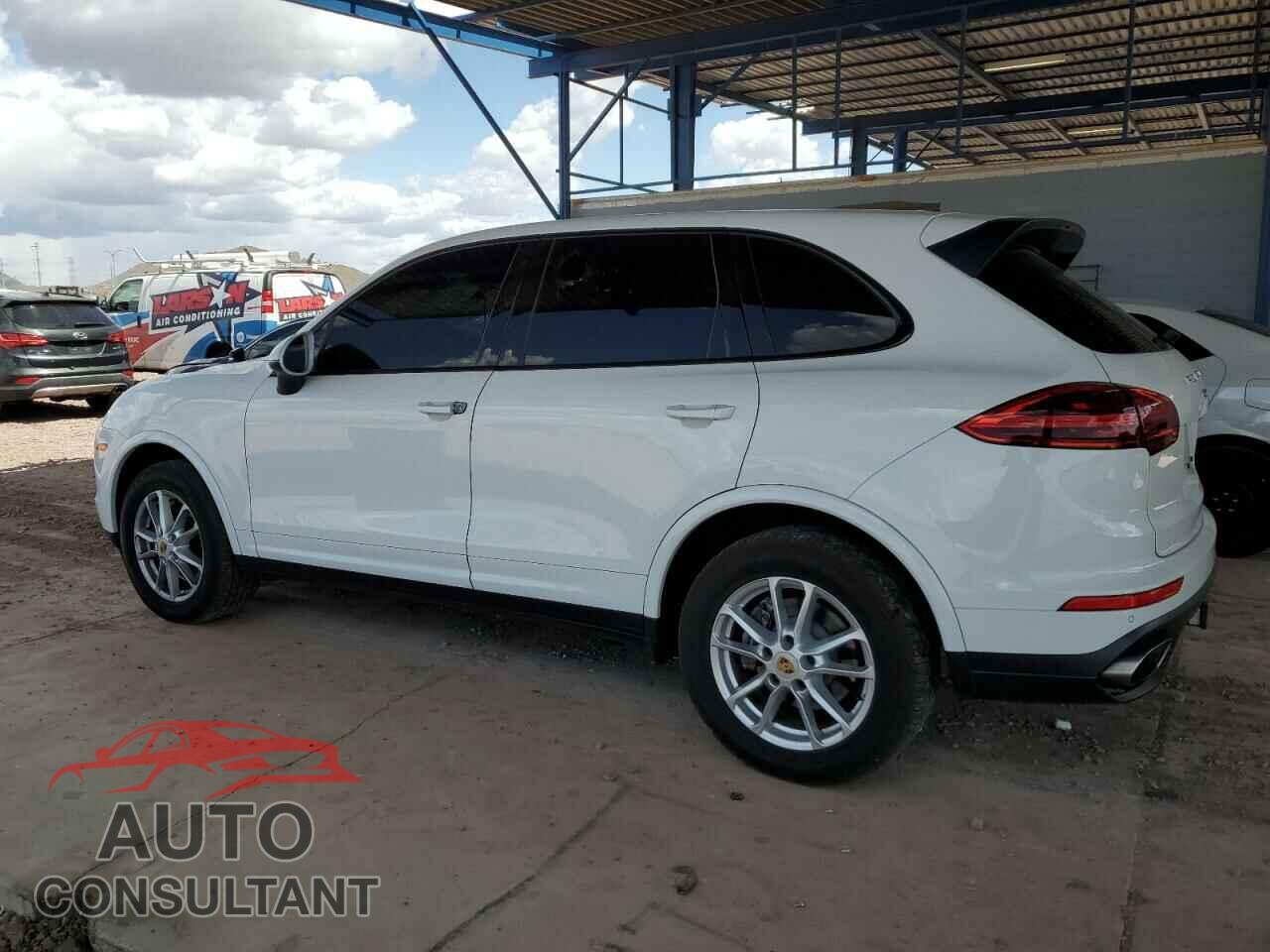 PORSCHE CAYENNE 2017 - WP1AA2A28HKA83625