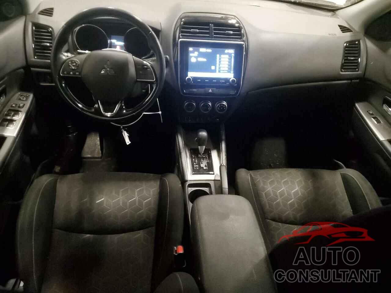 MITSUBISHI OUTLANDER 2021 - JA4ARUAU7MU019625