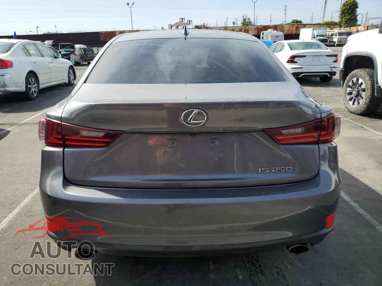 LEXUS IS 2014 - JTHBF1D2XE5031855