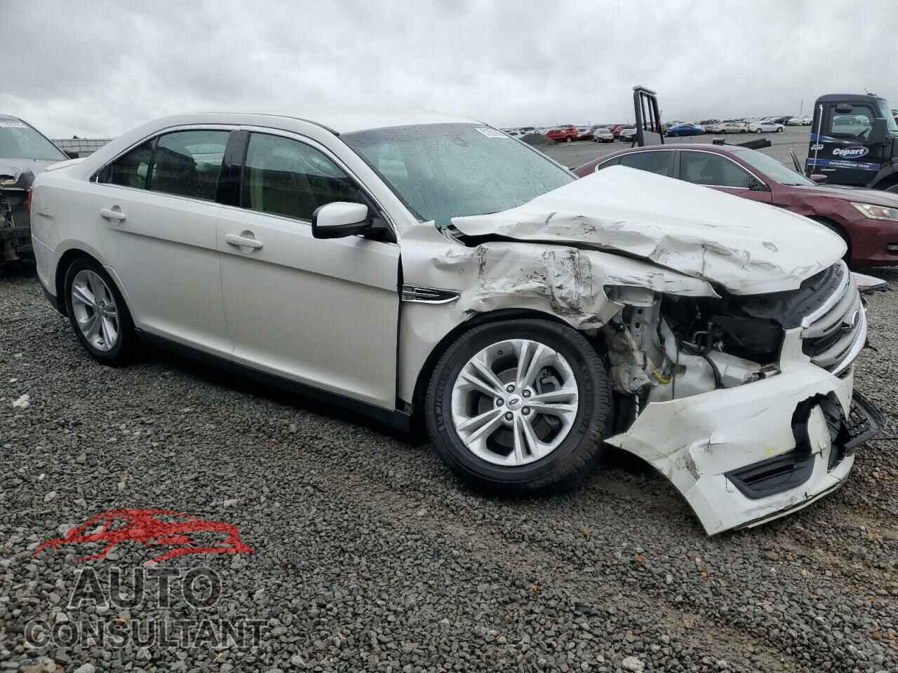 FORD TAURUS 2015 - 1FAHP2E87FG188031