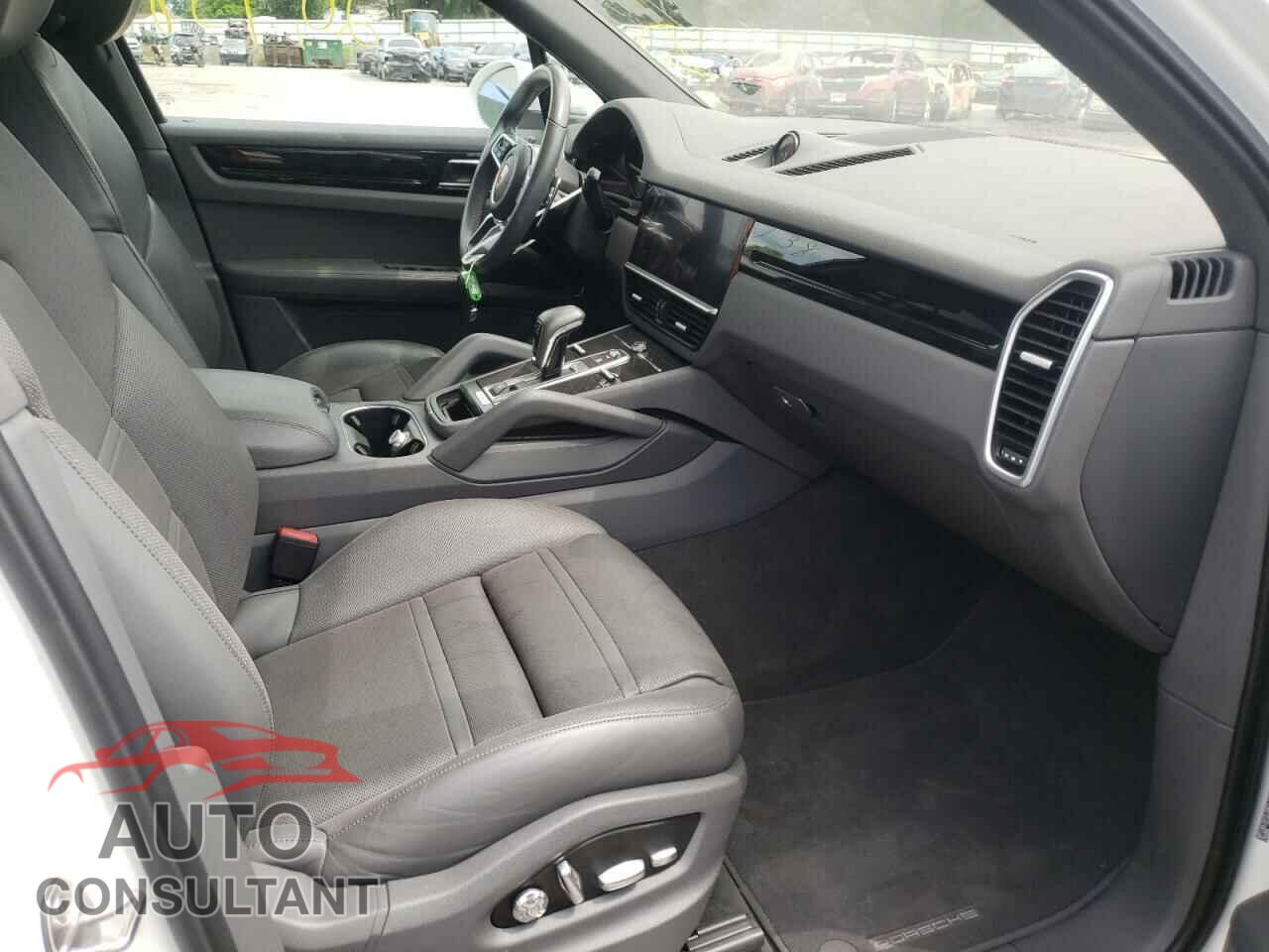 PORSCHE CAYENNE 2020 - WP1AA2AY2LDA01194