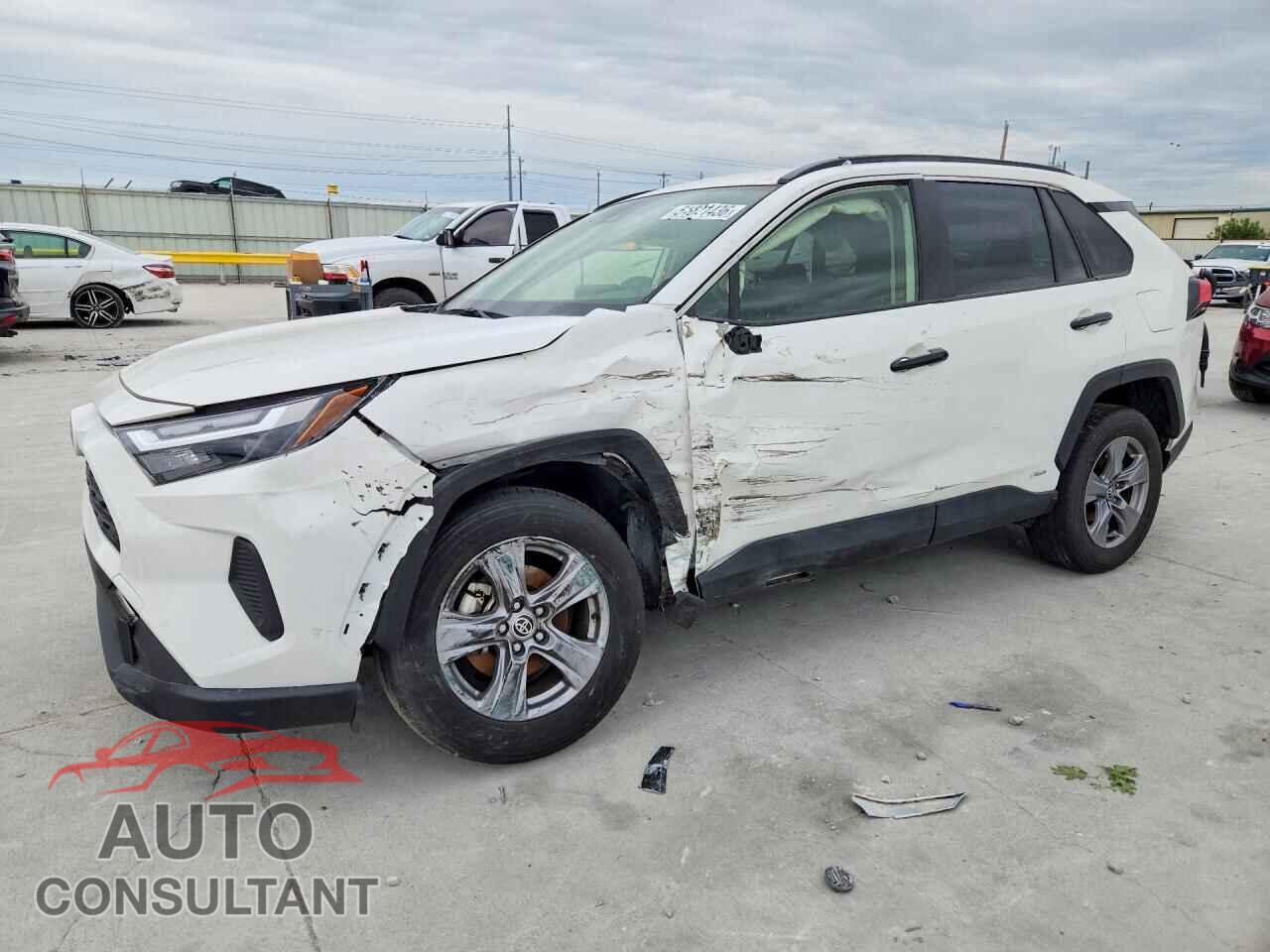 TOYOTA RAV4 2024 - JTMLWRFV0RD239248