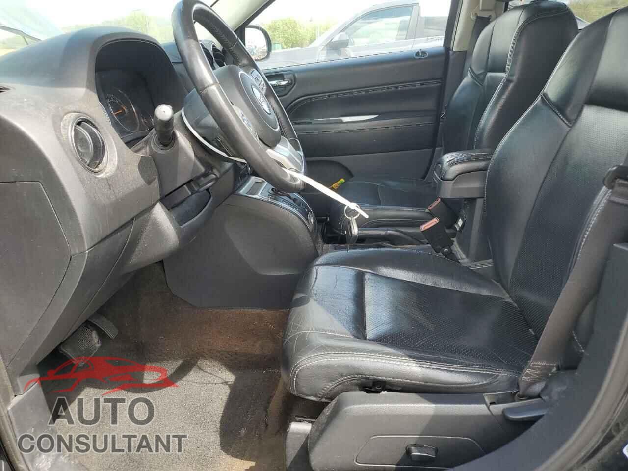 JEEP COMPASS 2015 - 1C4NJDCB0FD245678